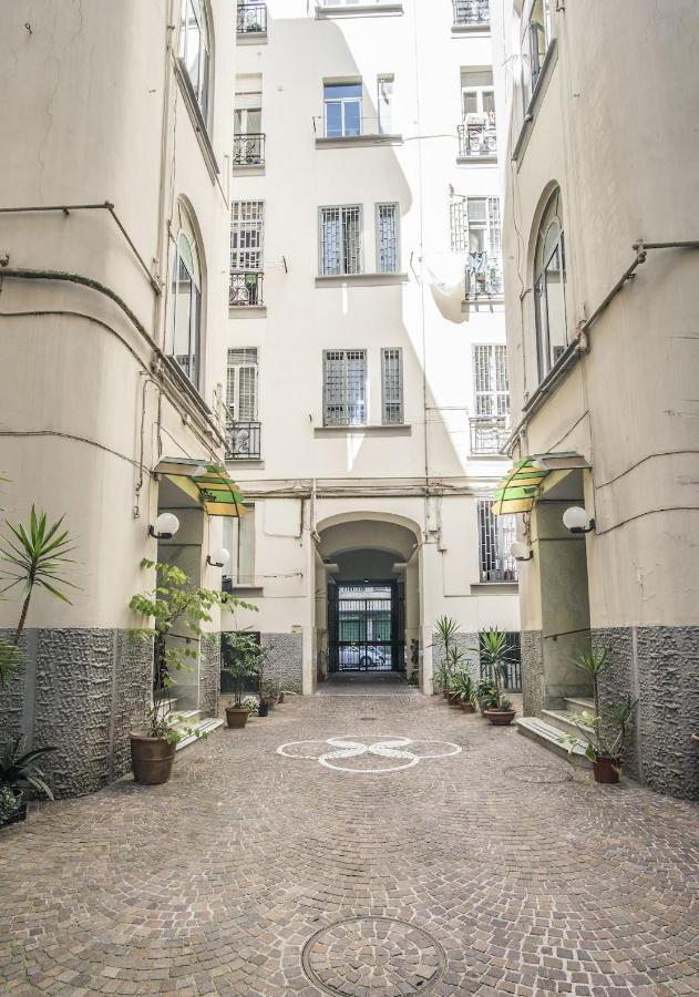 ナポリ Donna Luisa Bed & Breakfast エクステリア 写真